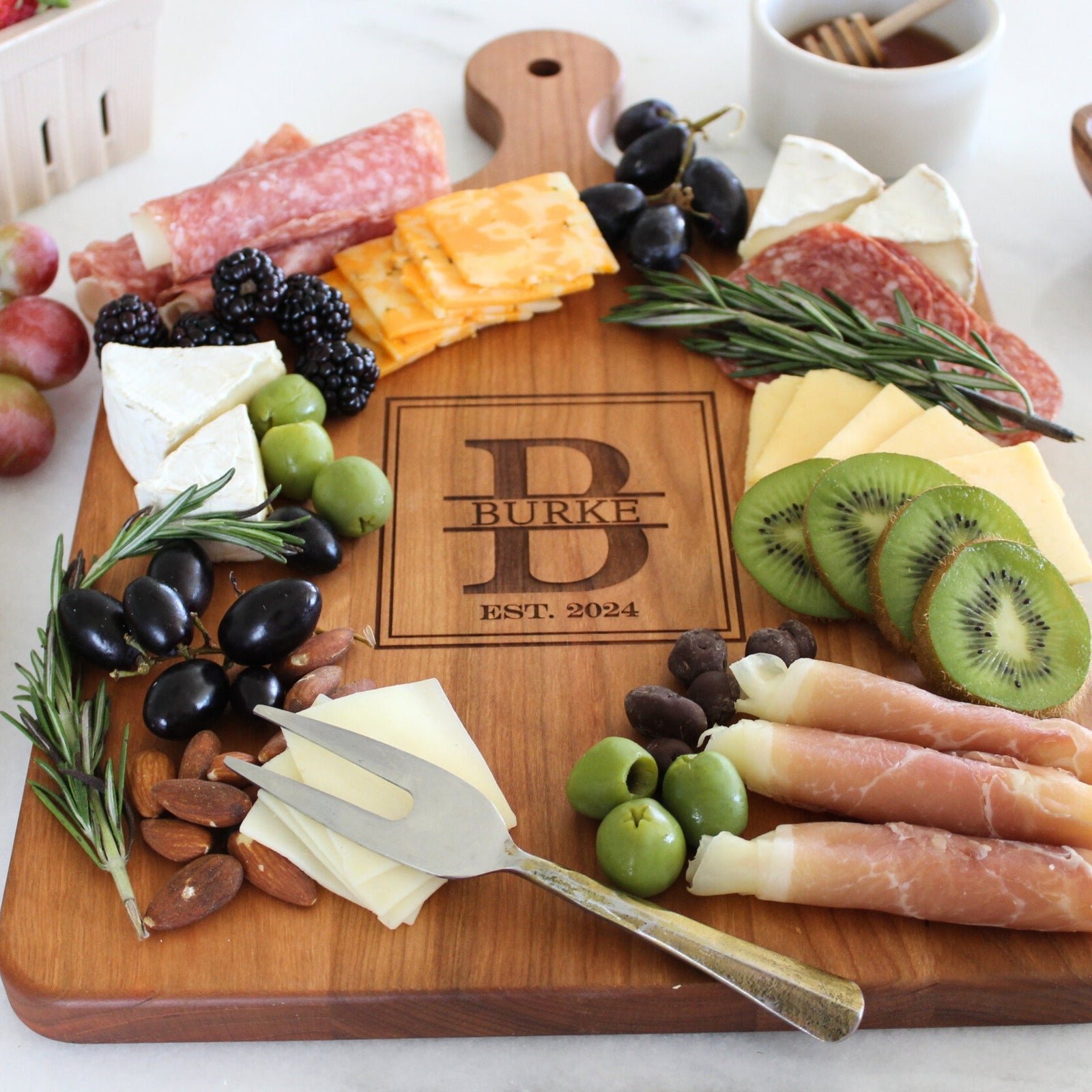 Handle Cutting Board