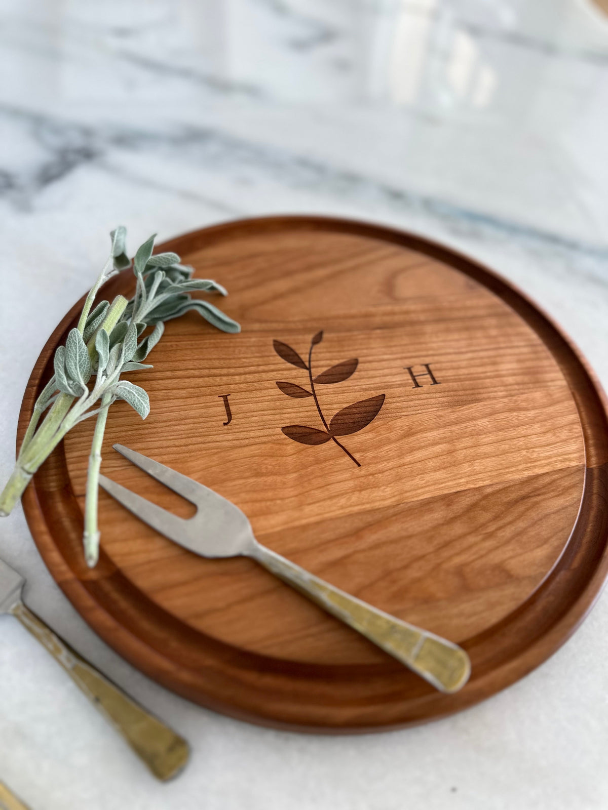 Personalized Engraved Round Cheese Cutting Board | Thompsons Design